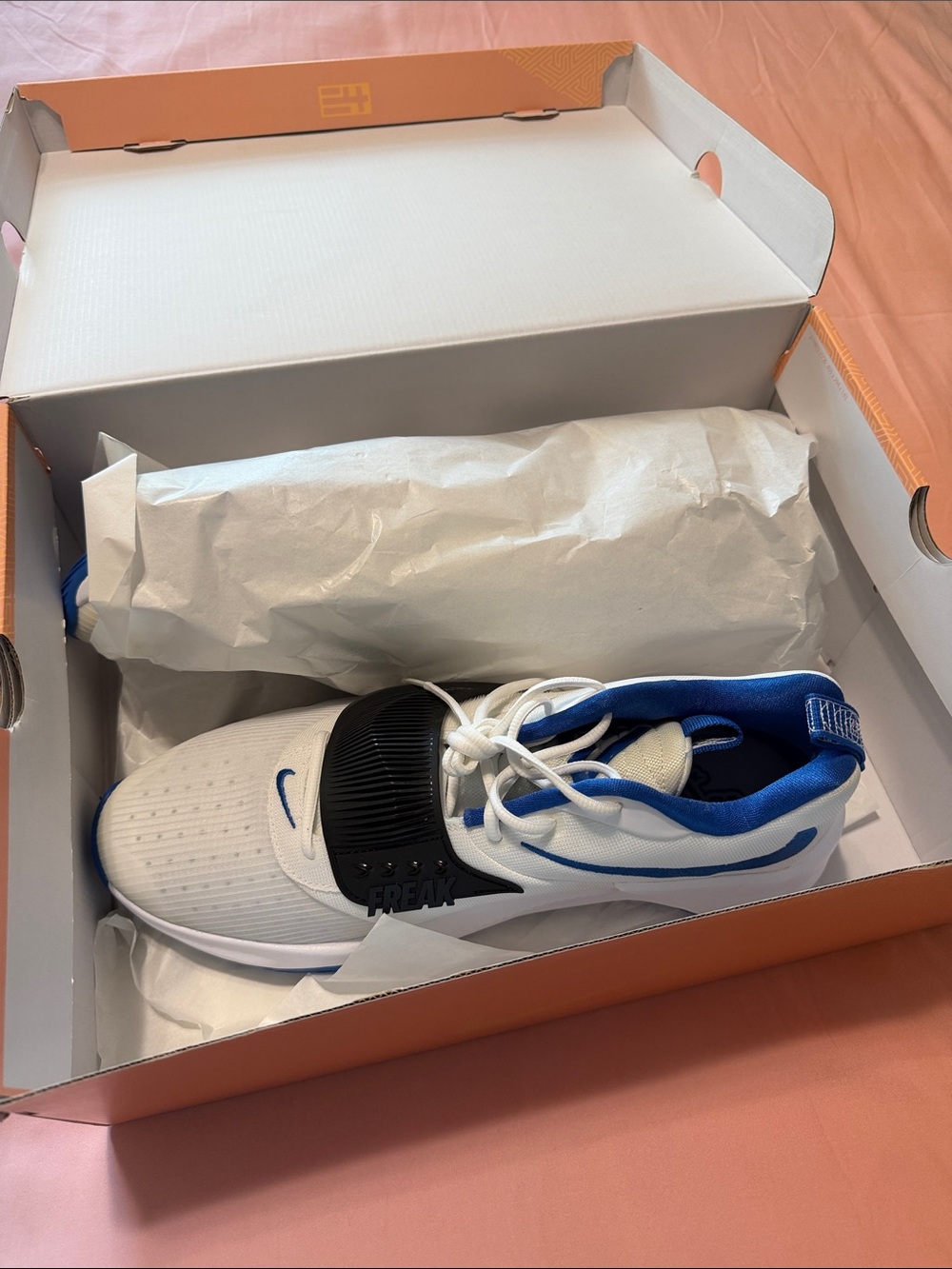 Nike Mens Zoom Freak 3 Athletic Sneakers